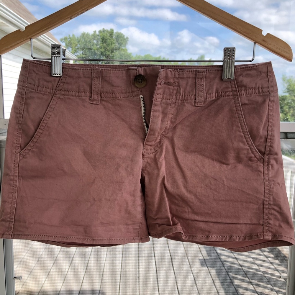 Pink shortie AE shorts